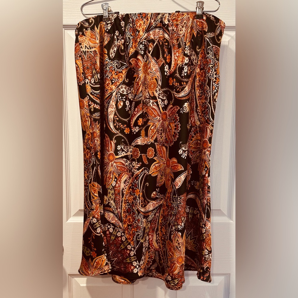 NWOT Halogen Paisley Skirt in Black and Orange